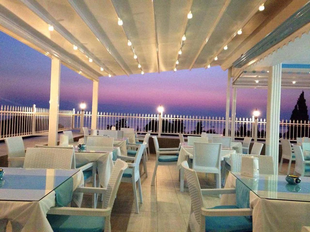 Aura Boutique Hotel Сиде Екстериор снимка