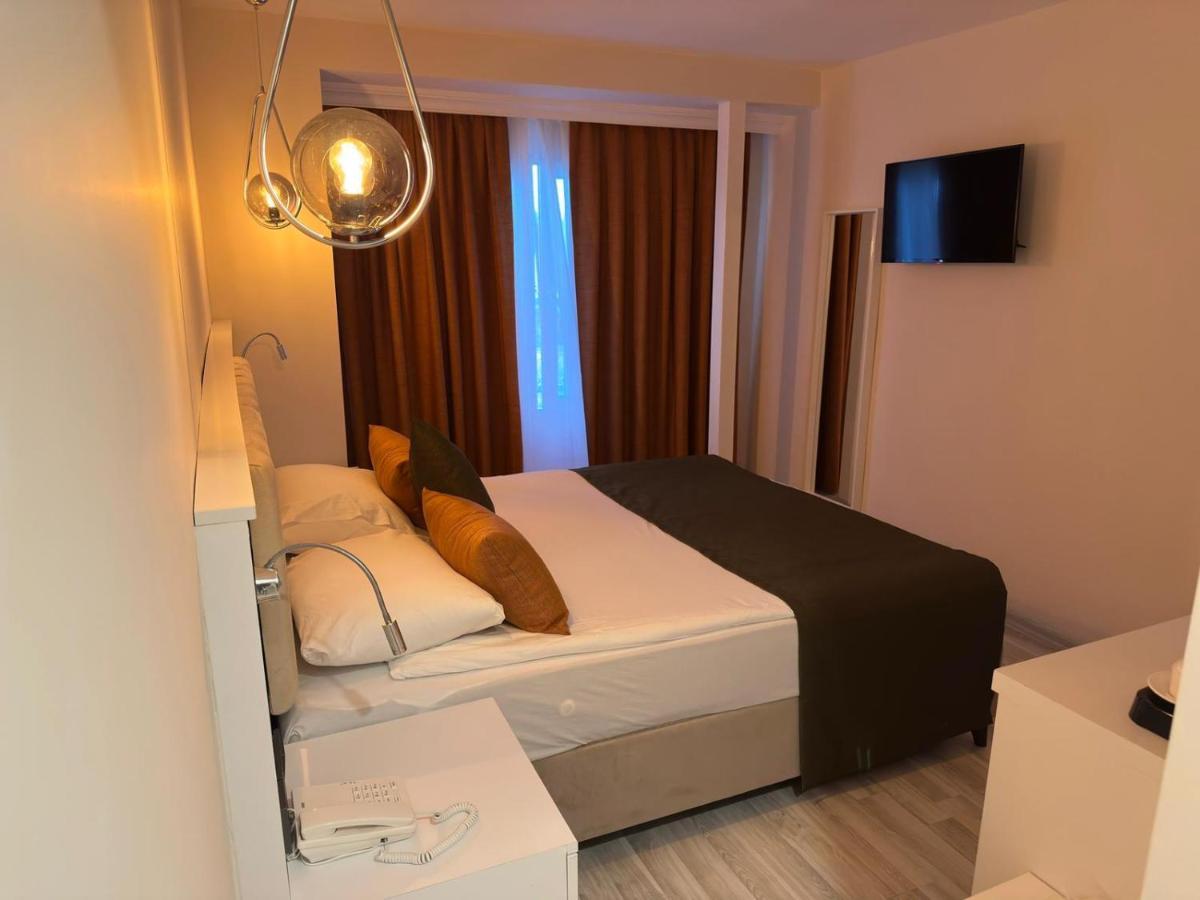 Aura Boutique Hotel Сиде Екстериор снимка