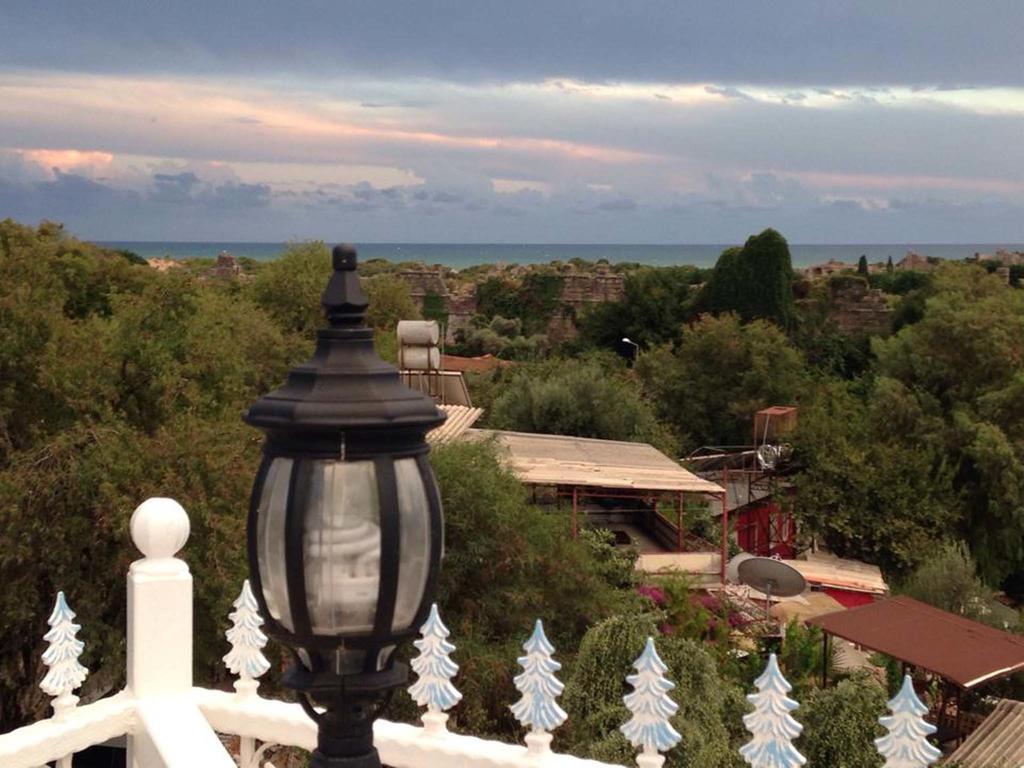 Aura Boutique Hotel Сиде Екстериор снимка