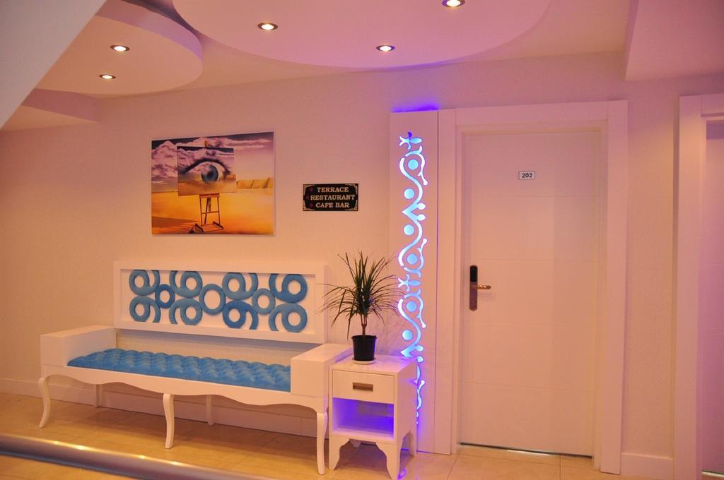Aura Boutique Hotel Сиде Екстериор снимка
