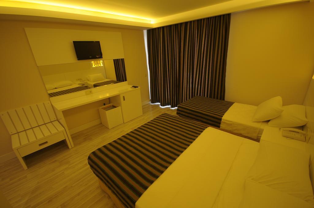 Aura Boutique Hotel Сиде Екстериор снимка